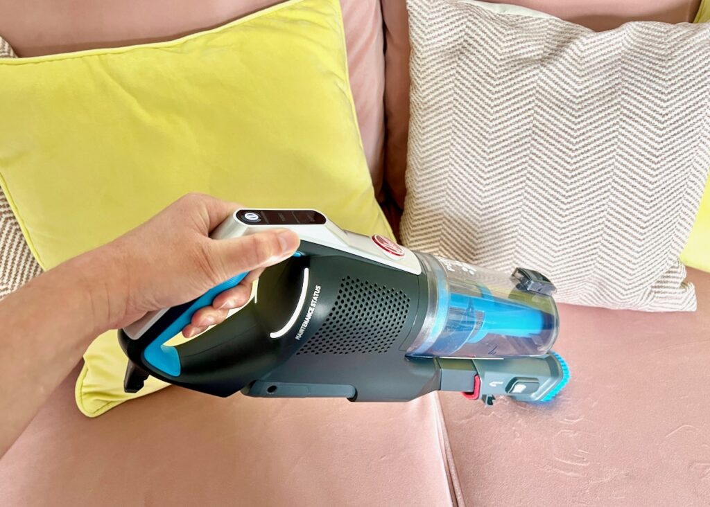 The Hoover Anti-Twist in handheld action.